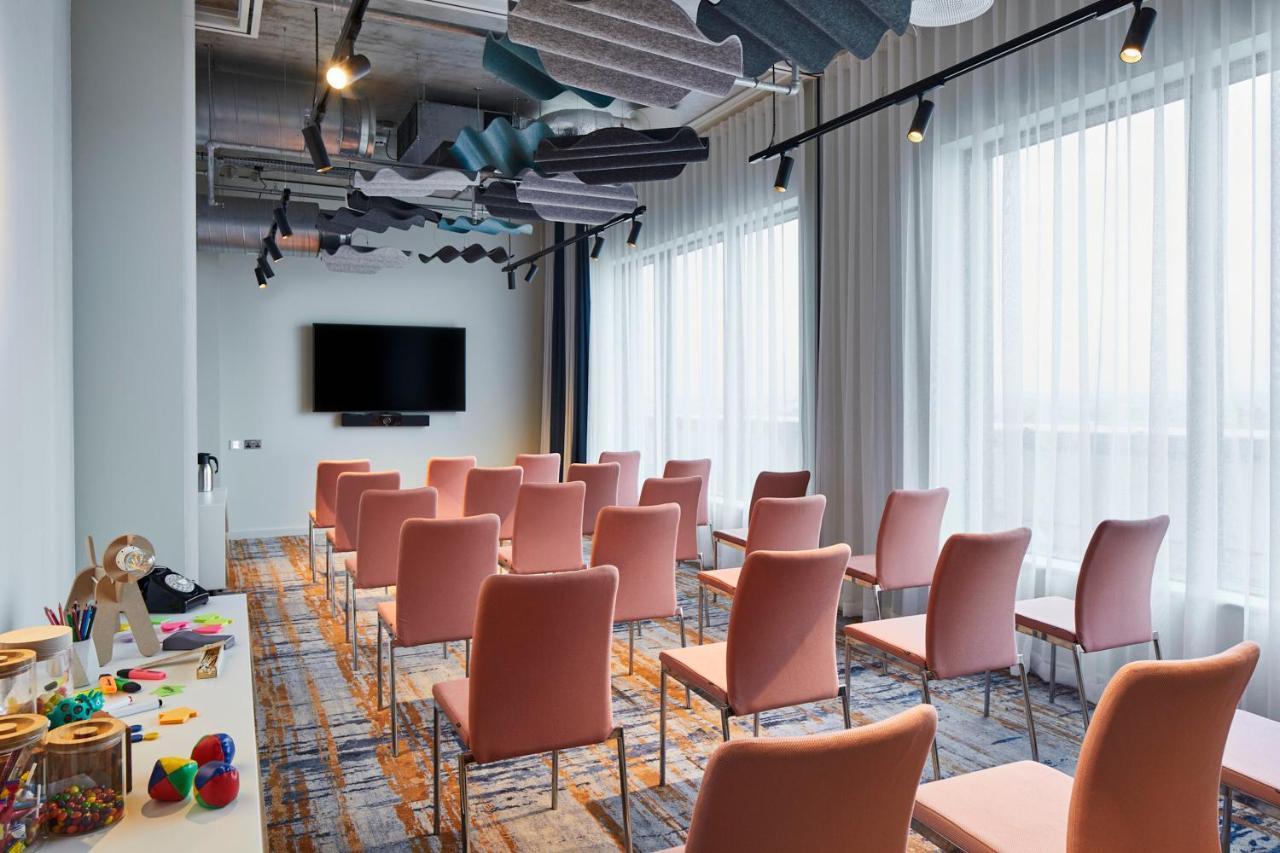 Residence Inn By Marriott Slough Bagian luar foto