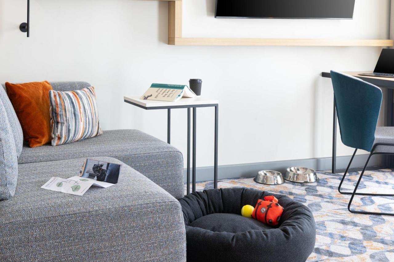 Residence Inn By Marriott Slough Bagian luar foto